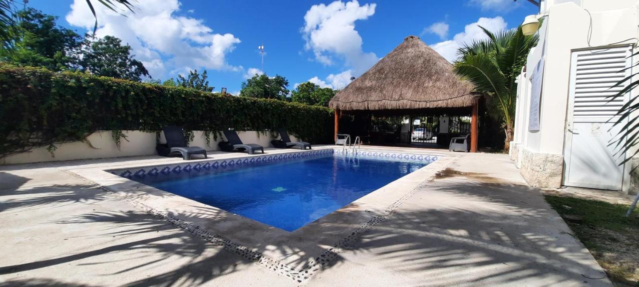 Apartamento En Fraccionamiento Privado 6 Personas Con Piscina Cerca De La Playa Playa del Carmen Ngoại thất bức ảnh