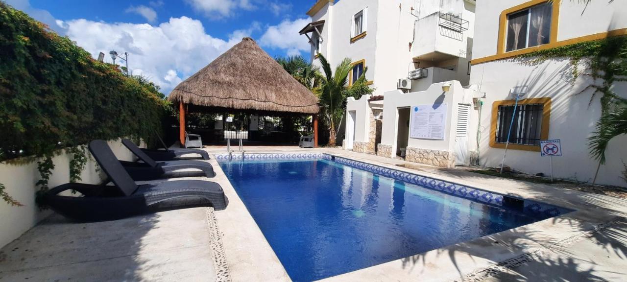 Apartamento En Fraccionamiento Privado 6 Personas Con Piscina Cerca De La Playa Playa del Carmen Ngoại thất bức ảnh